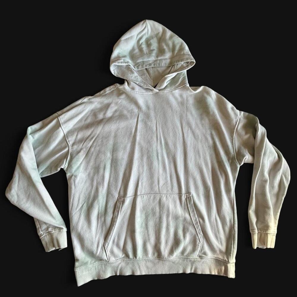 No boundaries light green and